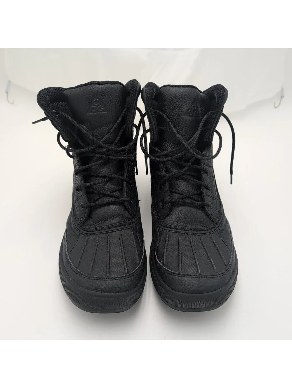 Nike ACG Woodside 2 Triple Black Leather Boots Men's US 11 Hiking 525393-090